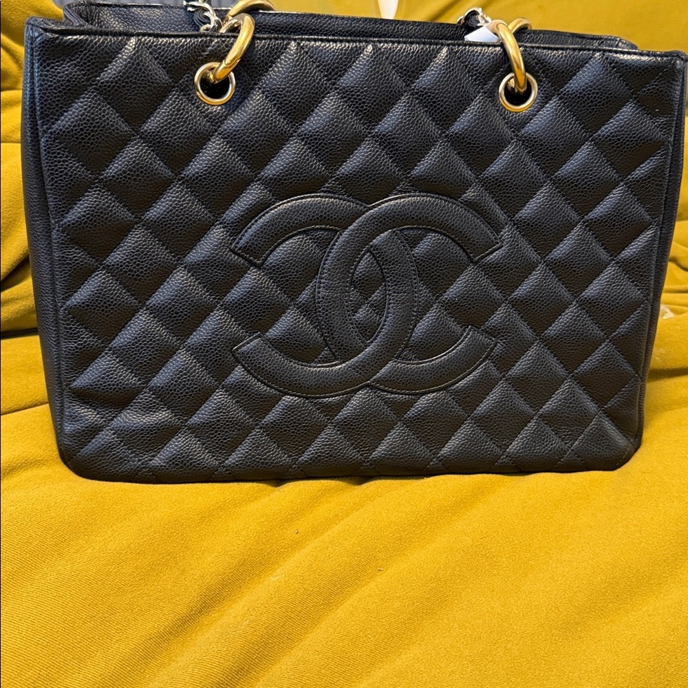 Chanel GSt medium size
